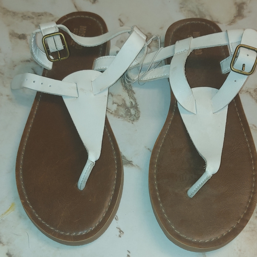 Women's sandals